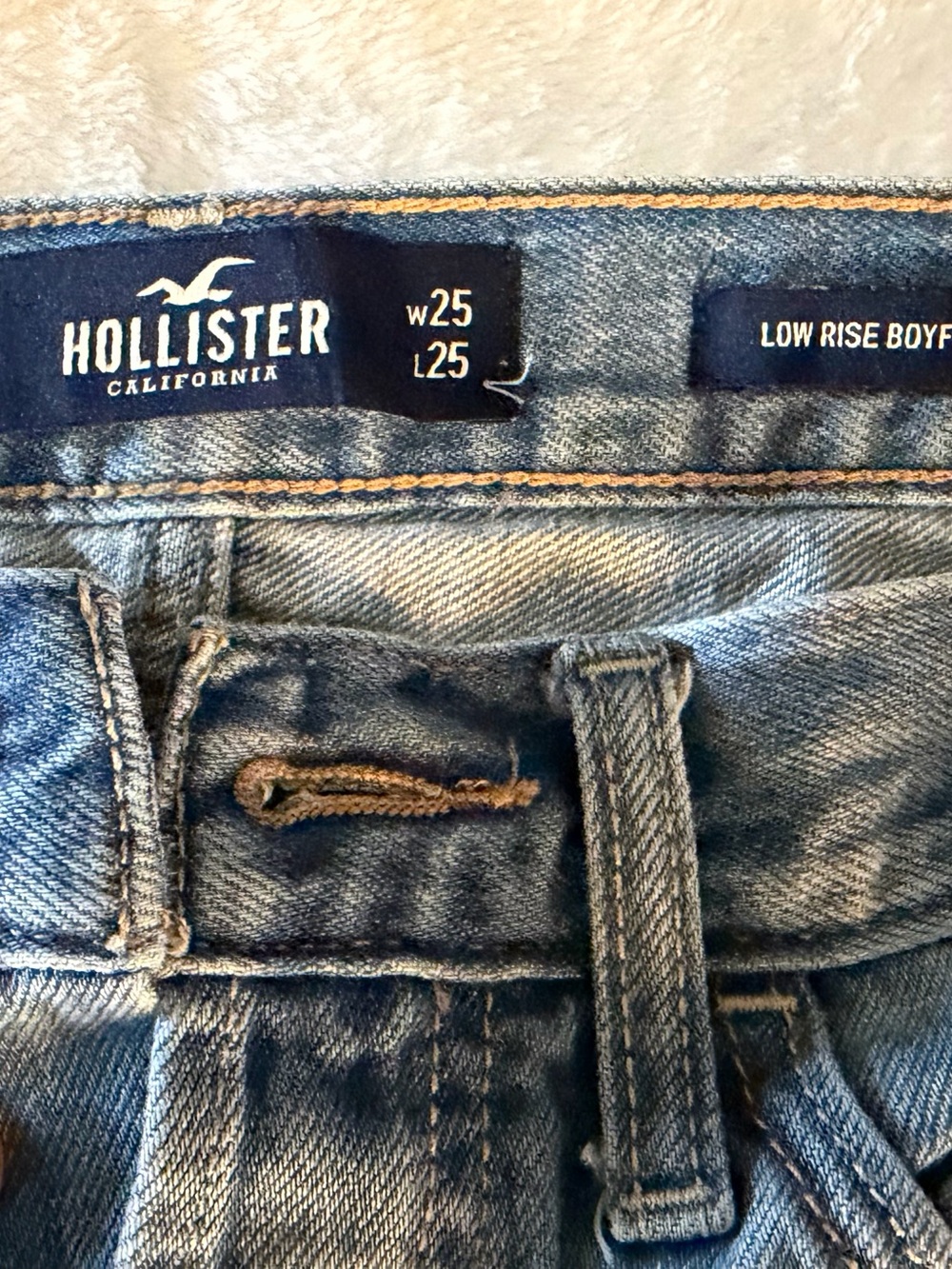 Hollister Low-Rise Boyfriend Jeans - Light Blue Denim